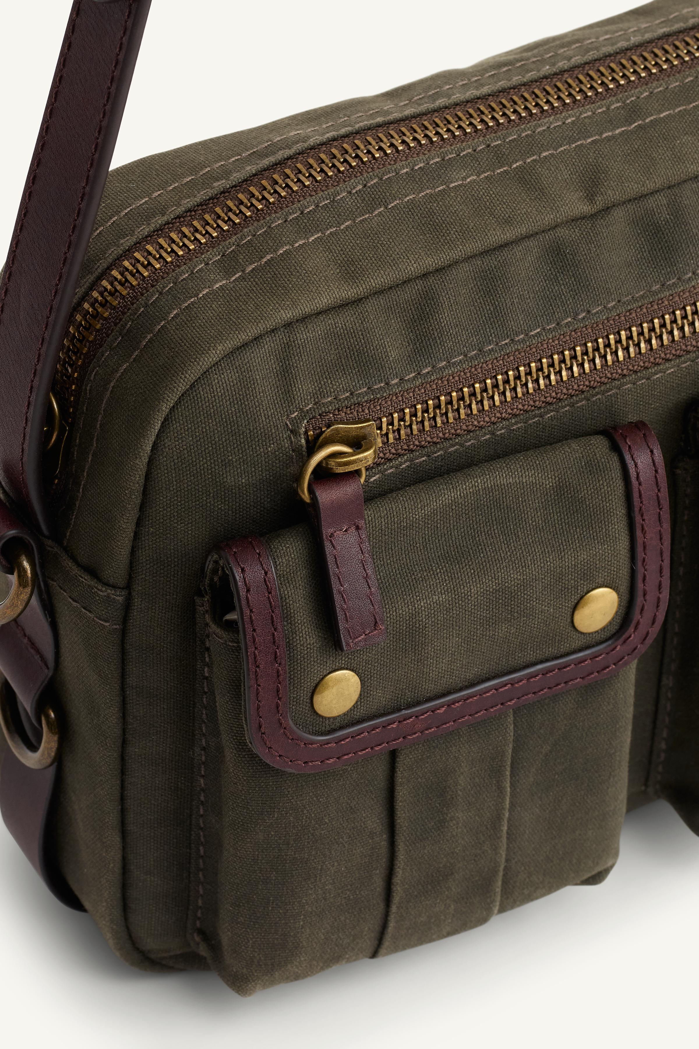 LIMITED EDITION POCKET CROSSBODY BAG